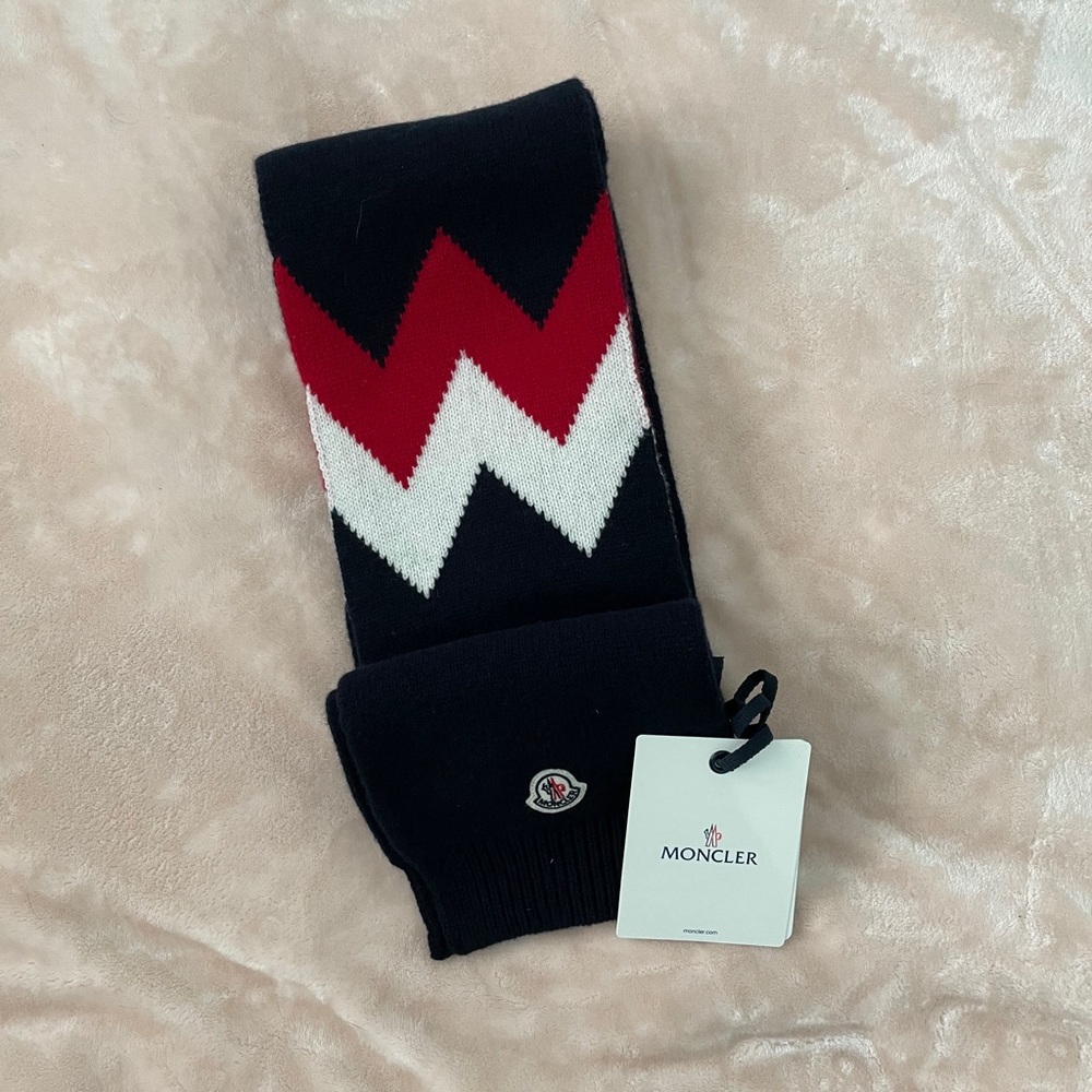 Moncler scarf